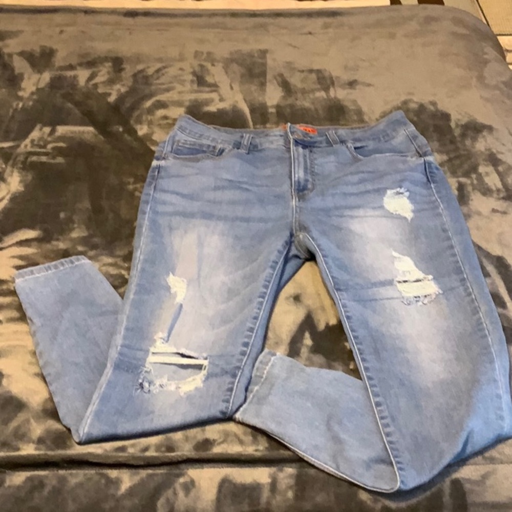 Wax Jeans, Butt I love you size 13/31 distressed jeans